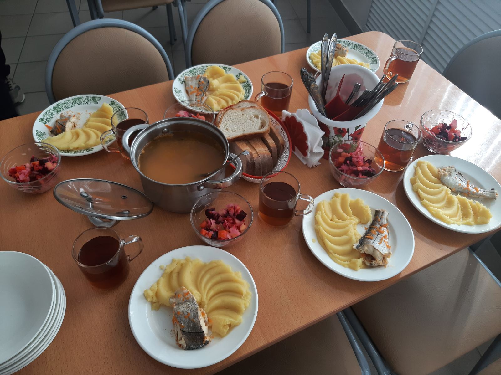 Пензенские школы рассылают родителям фото еды для их детей