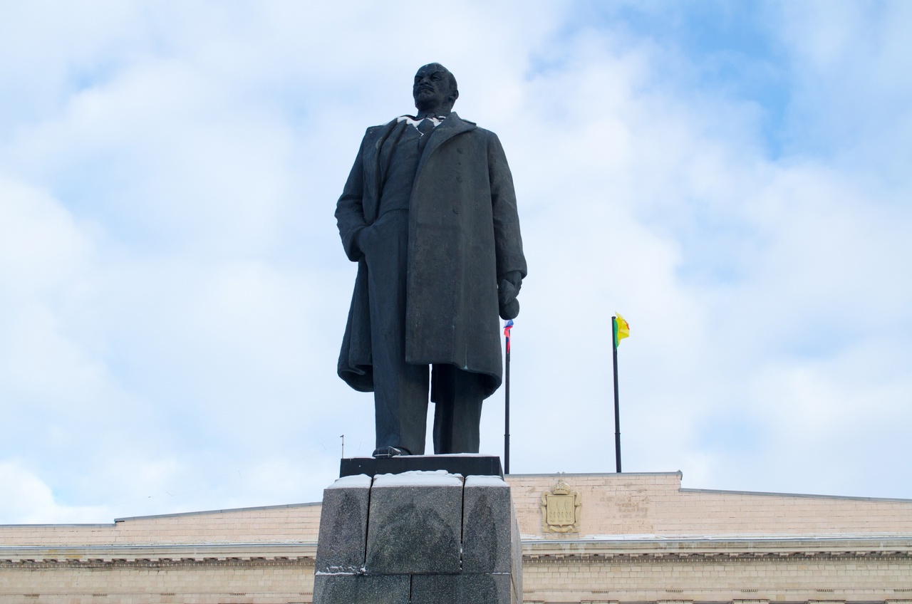 Пензенские коммунисты почтили память Владимира Ильича Ленина